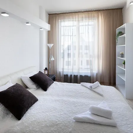 Riverside One Bedroom *