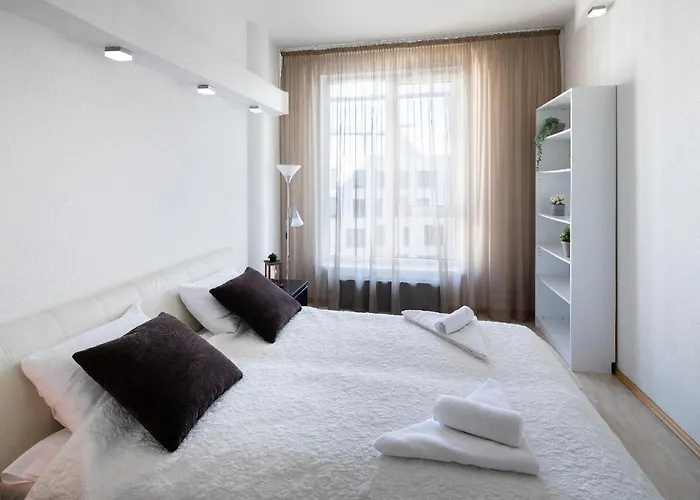 Riverside One Bedroom *